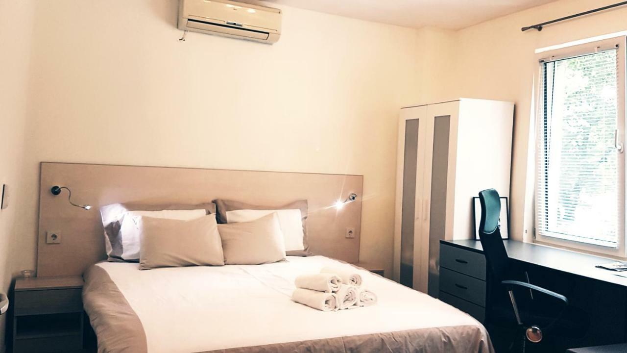 Malavi Top Center Studio Ruse! Comfort&Clean! Exterior photo