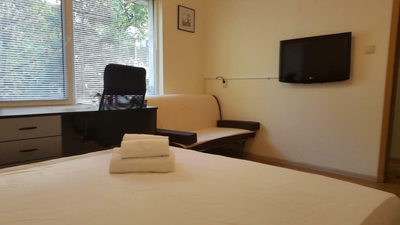 Malavi Top Center Studio Ruse! Comfort&Clean! Exterior photo
